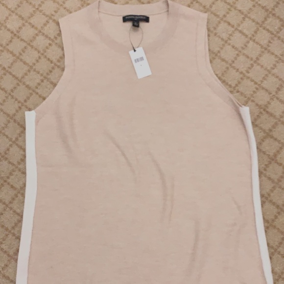 Banana Republic knit vest - Picture 2 of 2